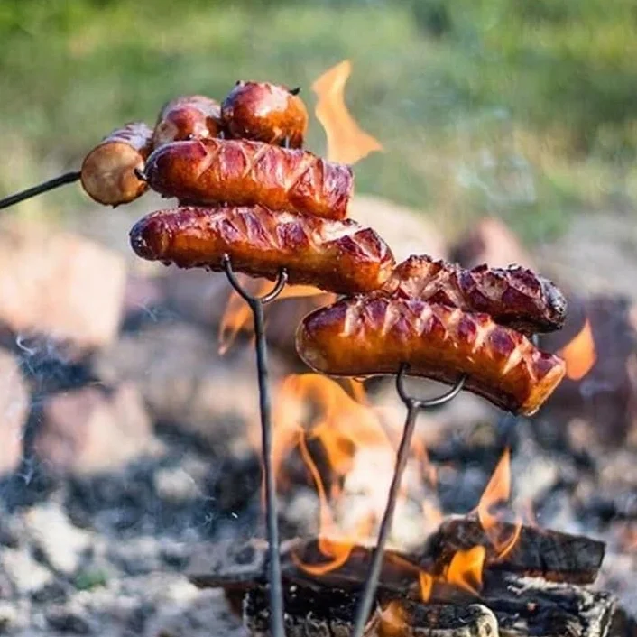 Fourchette à barbecue robuste - Broches à barbecue inox 120cm - 10x pièces - Accessoires pour barbecue - Laqué noir avec manche en bois, idéal pour les brochettes de guimauve