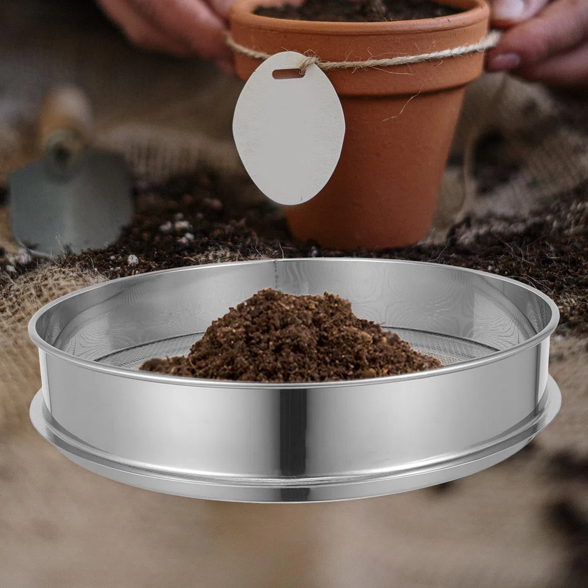Tamis de Jardin en Acier Inoxydable 30cm, Filtre à Terreau Rond Maille 4mm 6 Trous, Passerelle Gravier Compost Sable Outil Tamisage pour Terre Cailloux Semis Plante