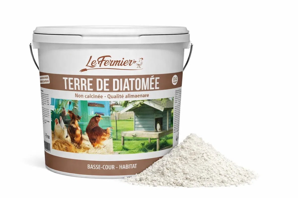 Terre de Diatomée Poules 2.5 KG – Anti Poux Rouge & Puces & Parasites – 100% Naturelle – Assainit Poulailler – sans Danger pour Œufs