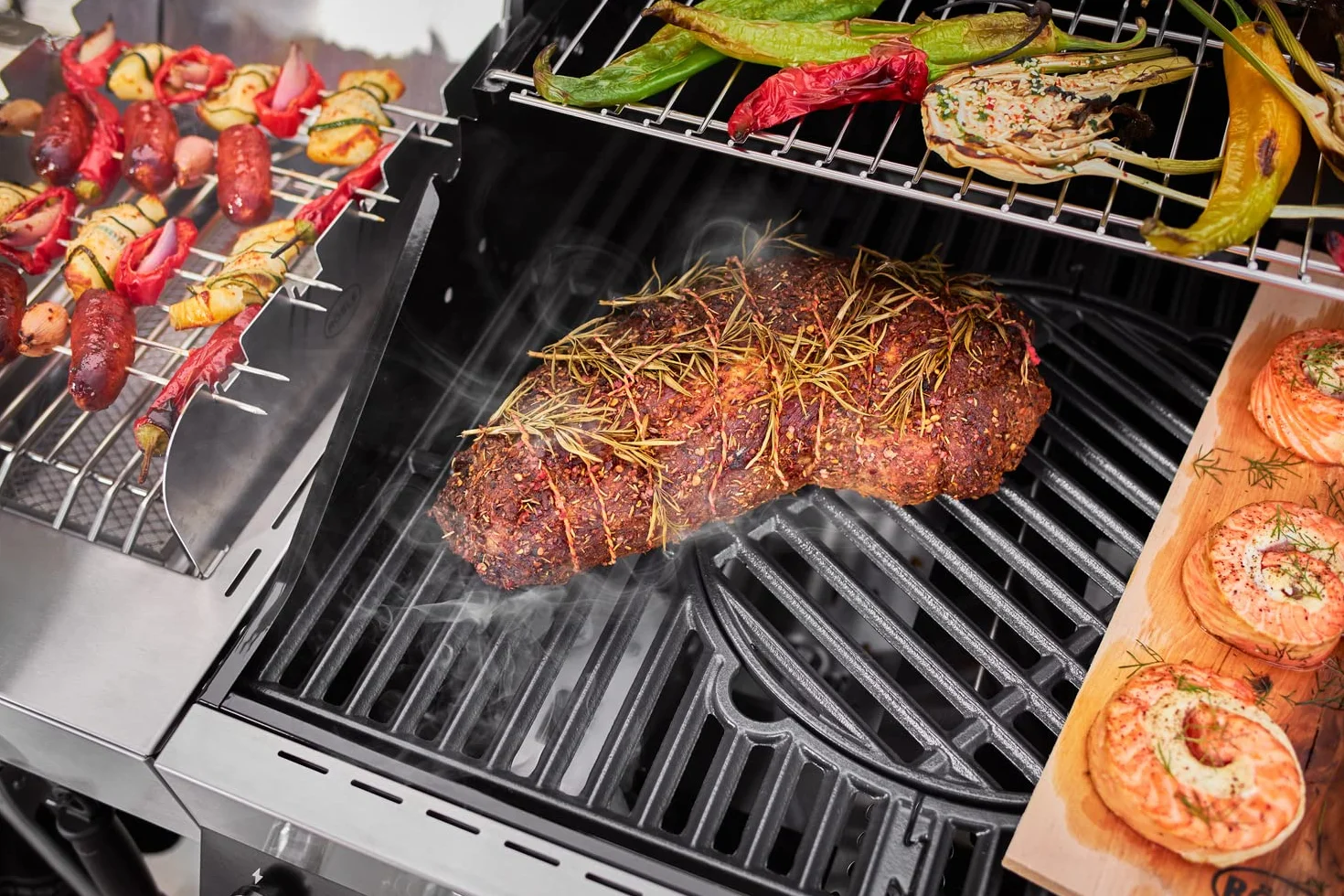 RÖSLE Coffret de fumage VIDERO acier inoxydable, boîte de fumage de qualité supérieure pour obtenir un arôme fumé dans un barbecue à gaz, acier inoxydable 18/10