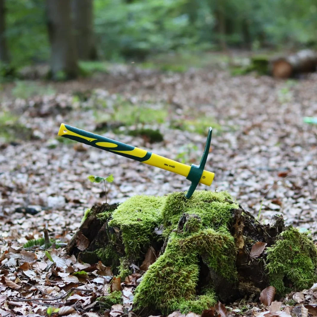 Xforst X-PF430 Pioche de Jardin. pour ameublir Le Sol, Le Jardinage ou la Prospection. avec poignée en Fibre de Verre légère et Solide et tête Robuste en Acier forgé à Haute teneur de Carbone.