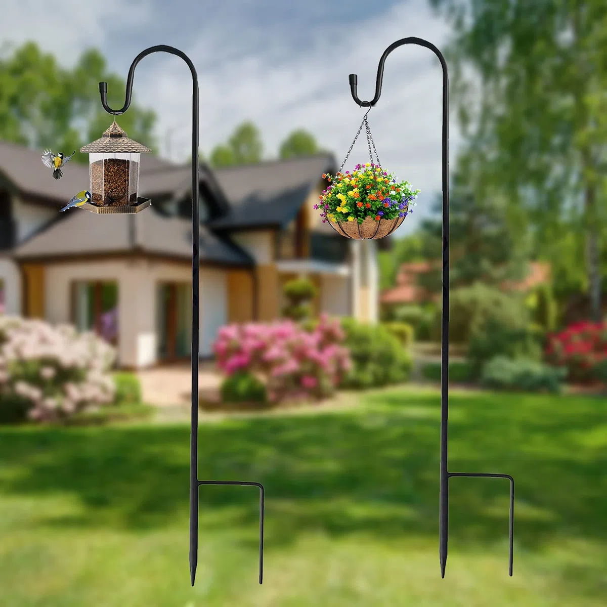 Lot de 2 poteaux réglables en métal noirs de 120 cm pour éclairage de jardin, crochets de croque de berger en acier inoxydable pour mangeoires à oiseaux, lanternes, mariages, paniers à plantes