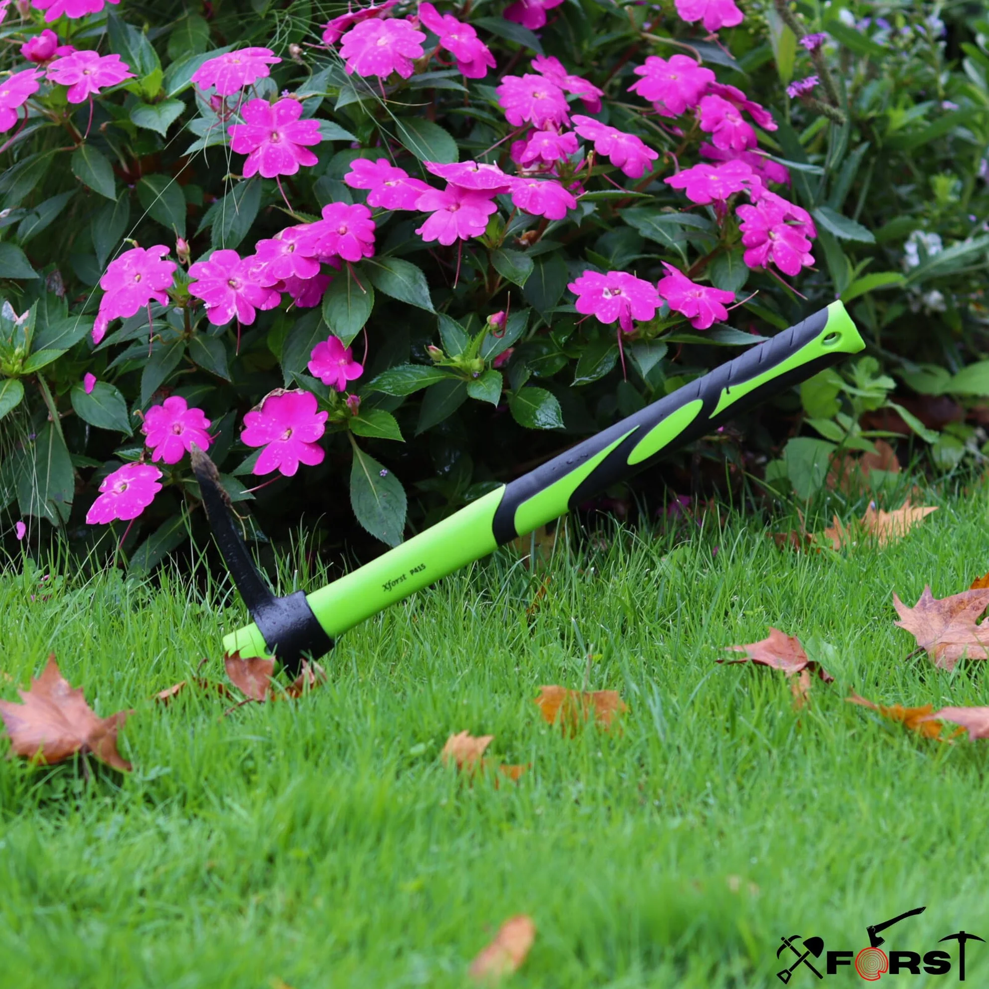 Xforst X-PF40N Pioche de Jardin 40cm – Mini Pioche à Manche en Fibre de Verre & Tête en Acier Forgé Carbone – Outil de Jardinage, Désherbage & Camping