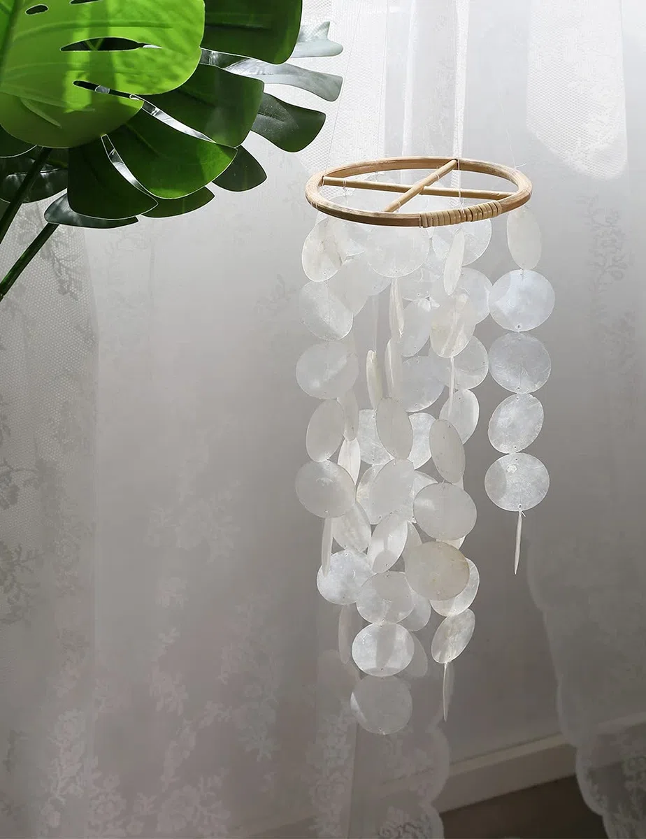 Carillon à vent Coquilles Capiz Nacre en Blanc pour Ornements Suspendus Maison Décoration Chambre d'Enfant (Petit)