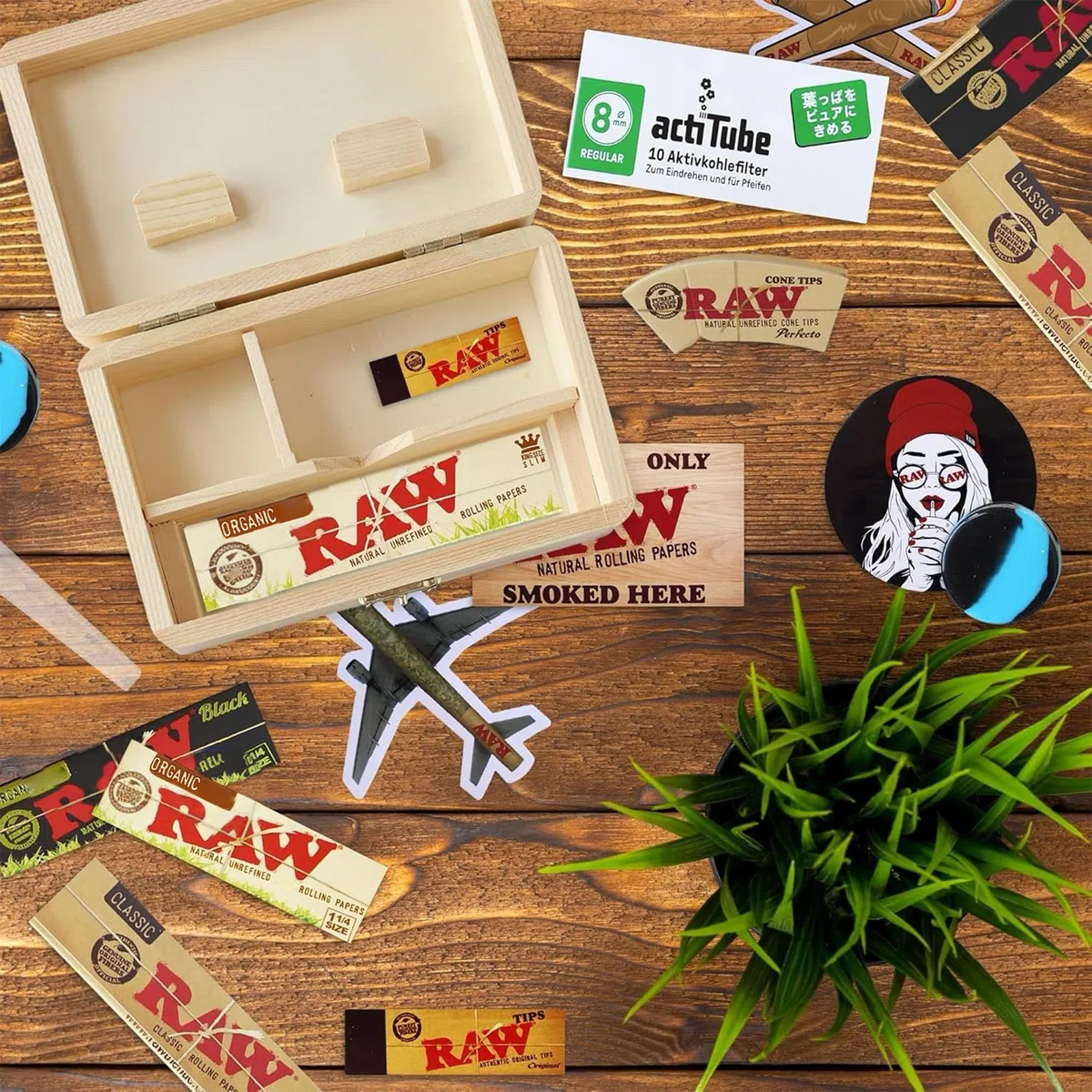 Boîte en bois pour le stockage 16 x 12 x 5 – Kit pour fumeurs + Accessoires pour cigarettes : Papier à rouler Raw + Bulldog + Actitube + Wax + 4 x autocollant