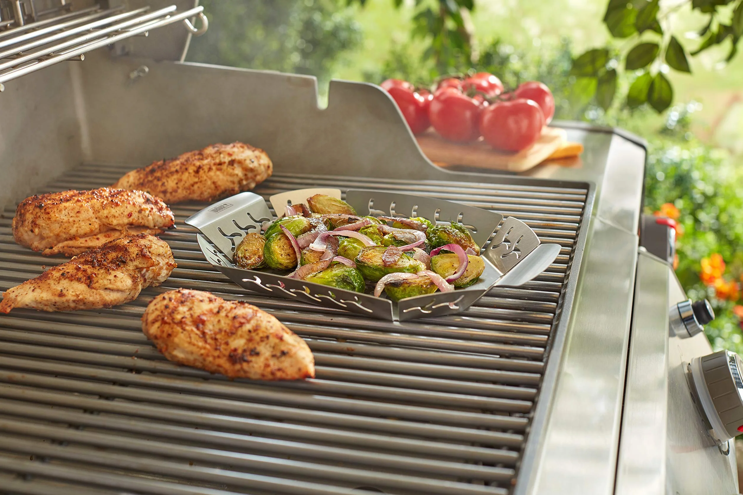 Weber Panier à Griller Premium - Petit (27 x 19cm), Panier à Griller en Acier Inoxydable, résistant à la Chaleur, Passe au Lave-Vaisselle, adapté à Tous Types de barbecues - Argent (6677)