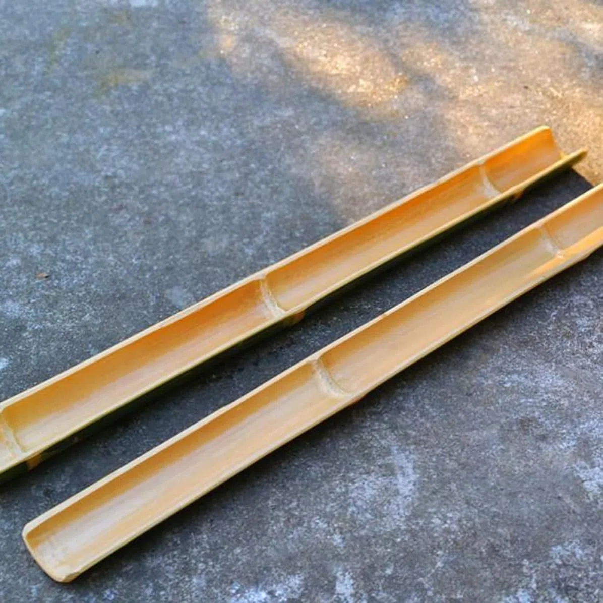 jojofuny Fontaines Décoratives Bambou 2 Pièces pour Aquarium et Bassin Extérieur Cascade en Bambou Naturel Tuyau 50 CM pour Jardin et Vivier à Poissons